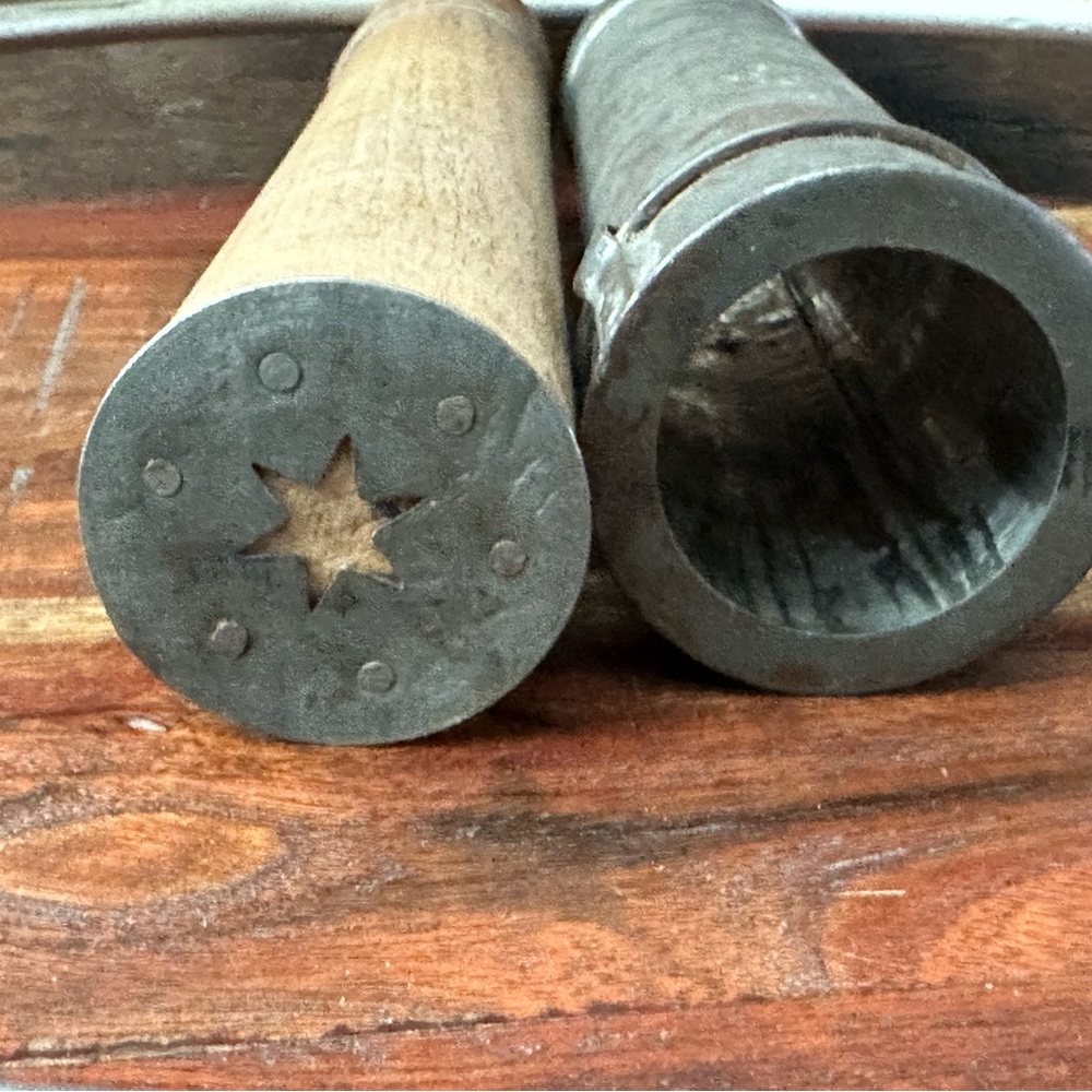Early 1900’s Star Pasta / Cookie Press Primitive Antique Metal & Wood